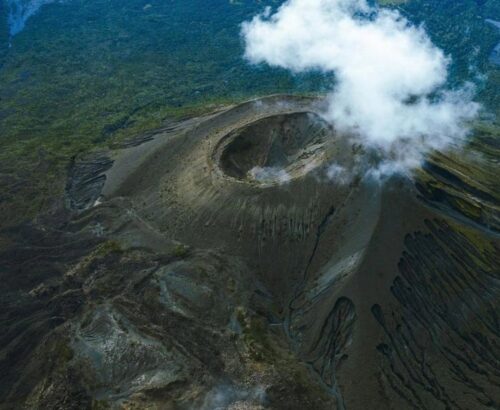 Mt. Meru 01